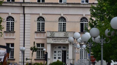 gradska biblioteka, lazarevac