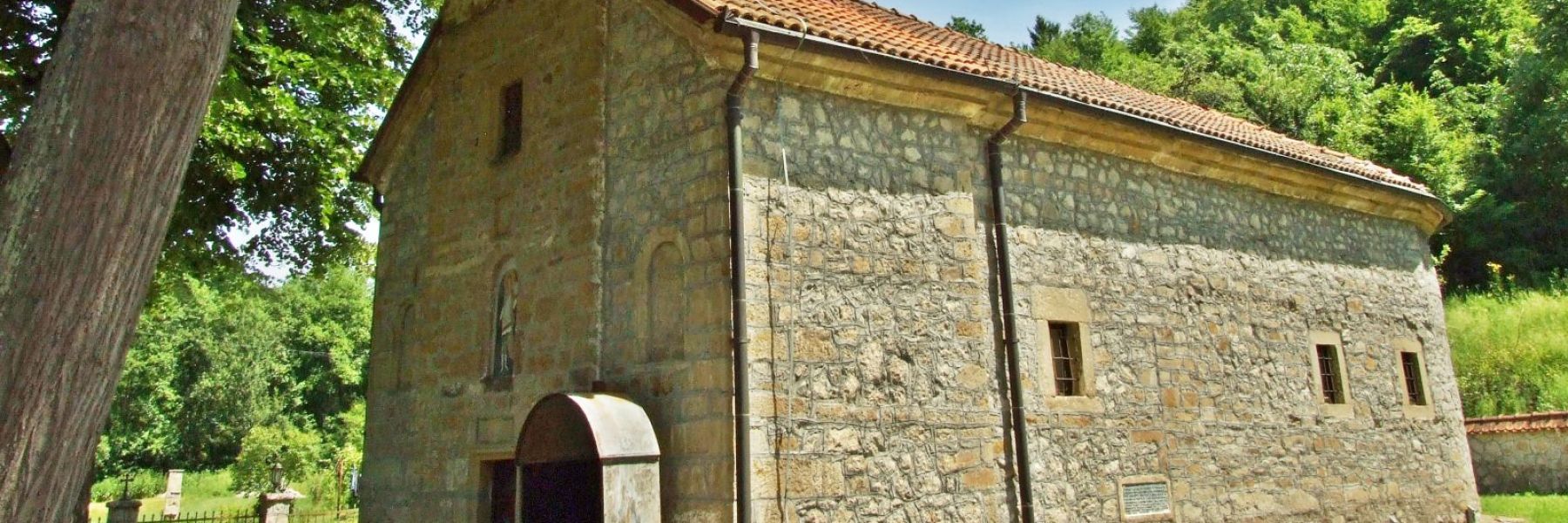 crkva svetog velikomucenika prokopija, tijanje, lucani, guca