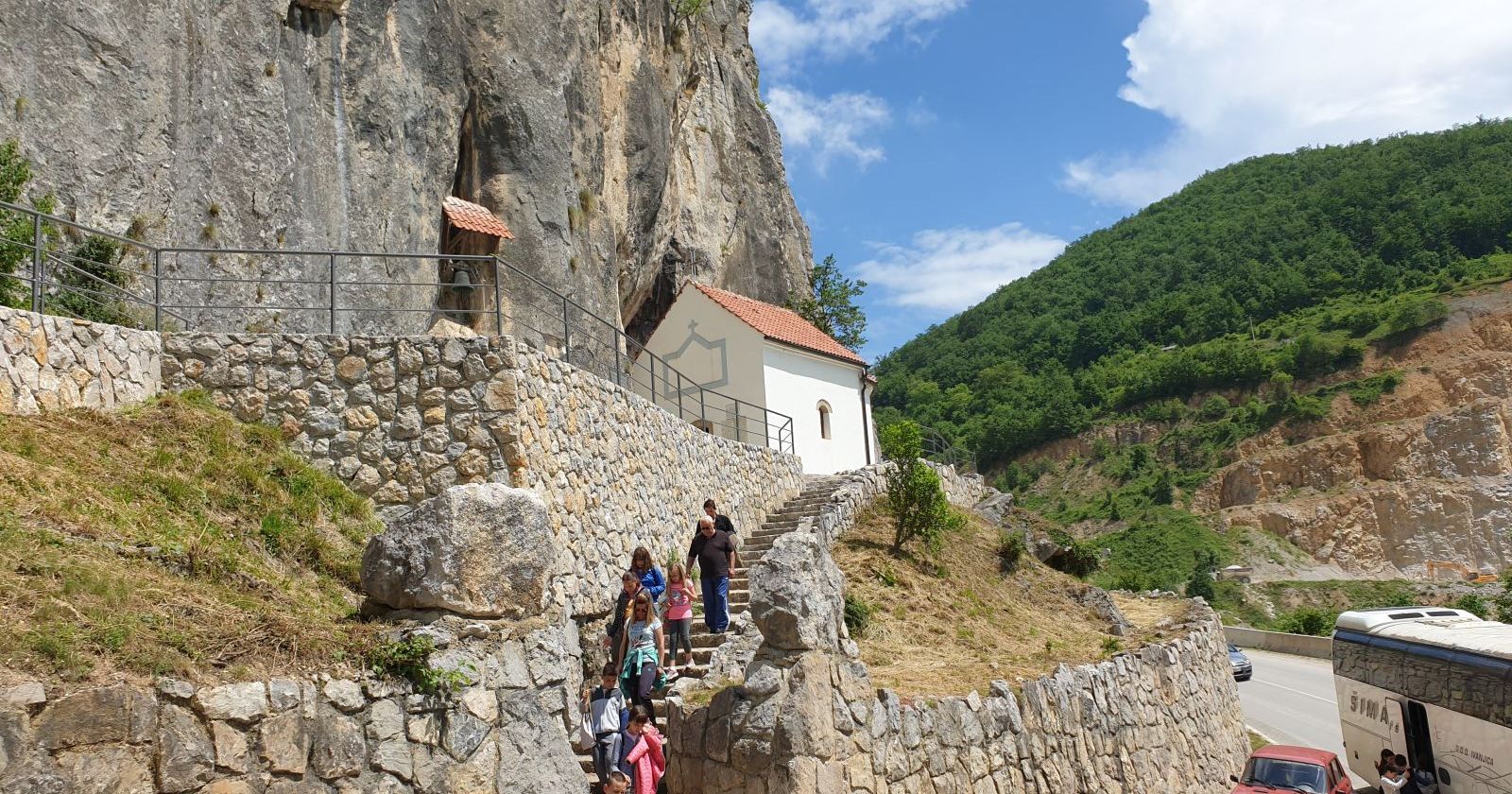 Hadži-Prodanova pećina