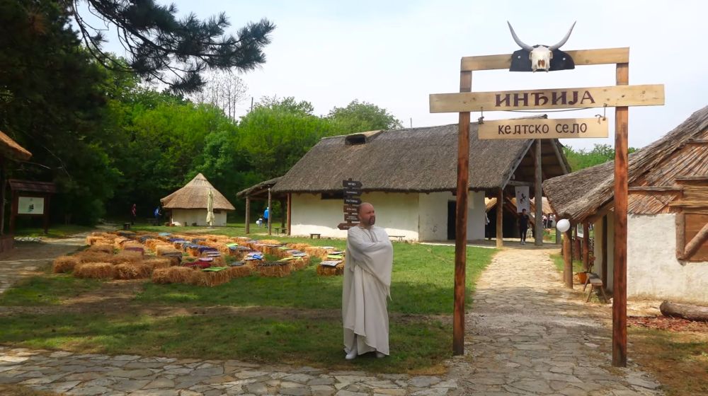 keltsko selo, indjija