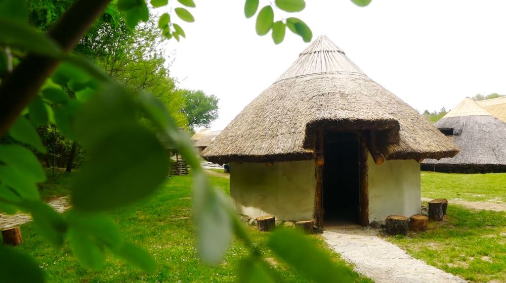 keltsko selo, indjija