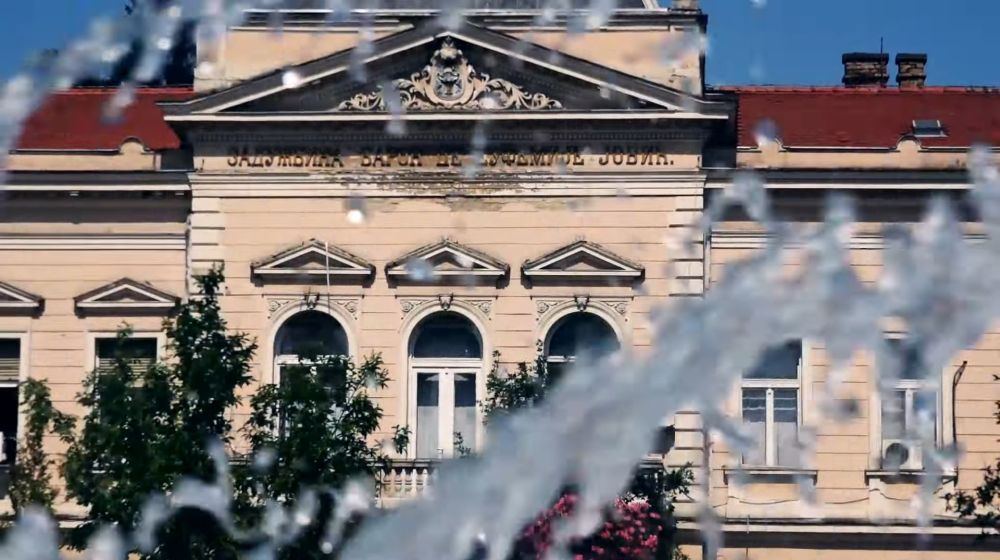 trg oslobodjenja, becej