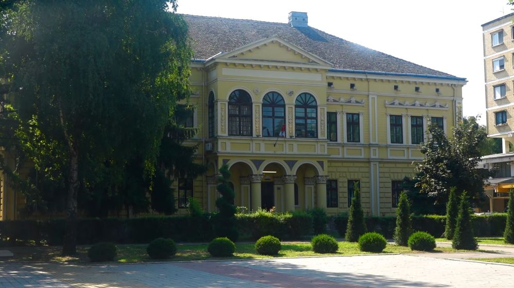 trg oslobodjenja, becej