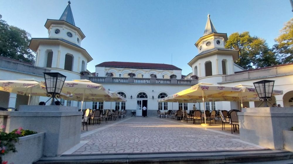 kur salon, banja koviljaca