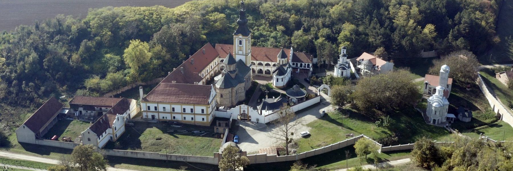 manastir, privina glava