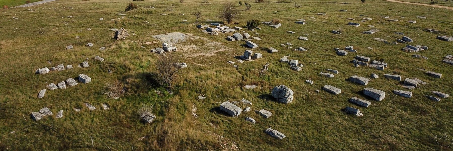 stecci, crkvine, sokolac