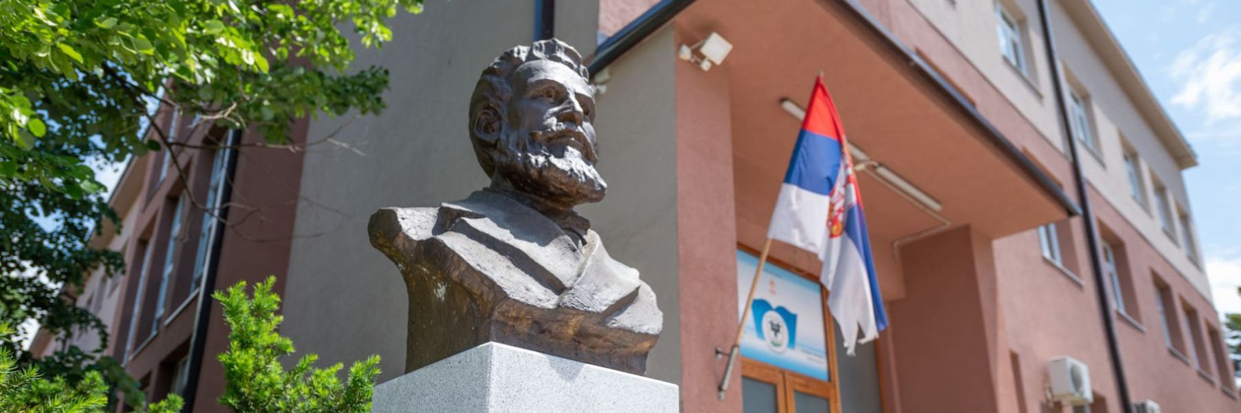 spomenik, hristo botev, dimitrovgrad